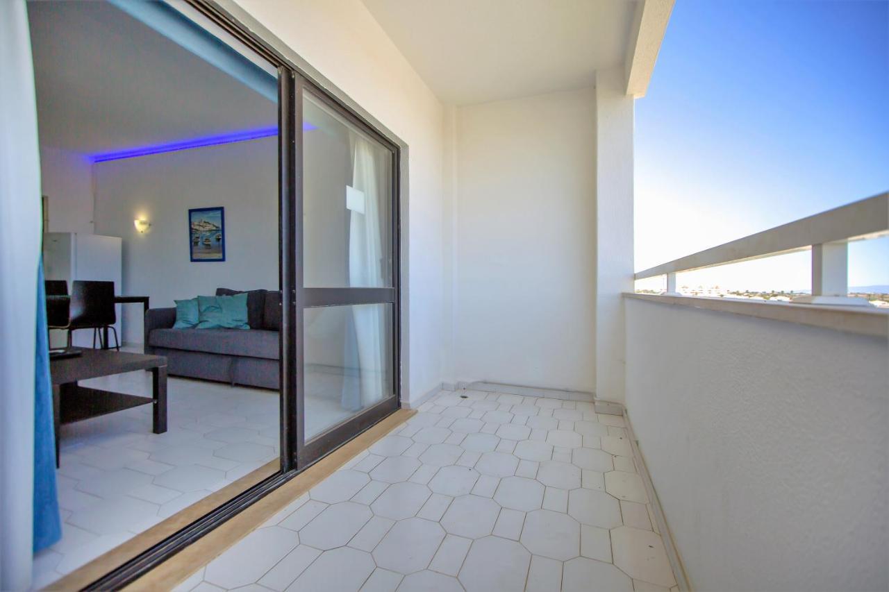 Sea View Apartment - 3 Swimming Pool & Fitness Albufeira Buitenkant foto