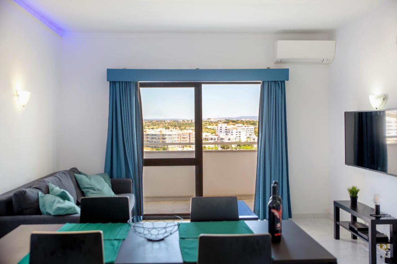 Sea View Apartment - 3 Swimming Pool & Fitness Albufeira Buitenkant foto
