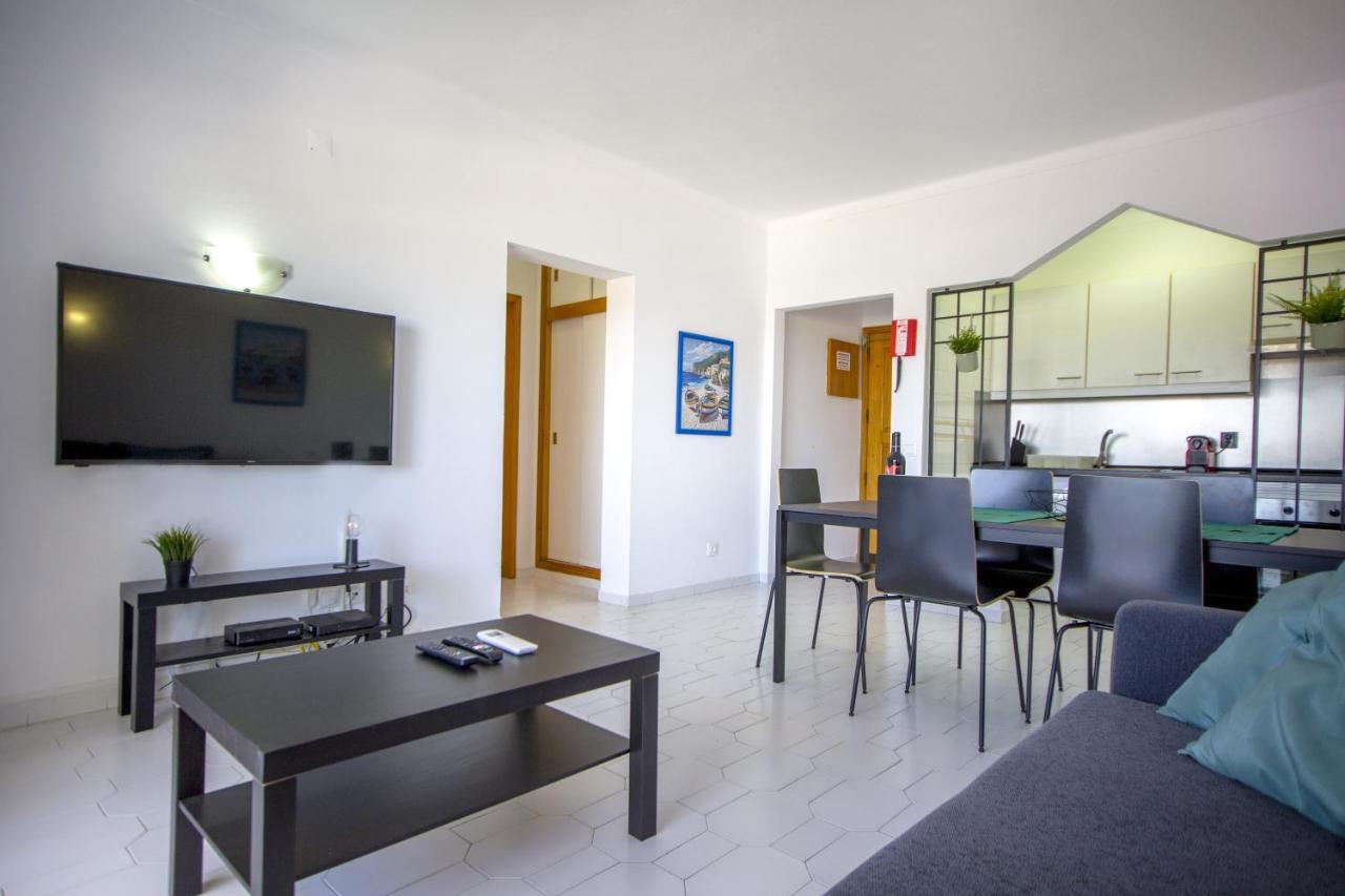 Sea View Apartment - 3 Swimming Pool & Fitness Albufeira Buitenkant foto