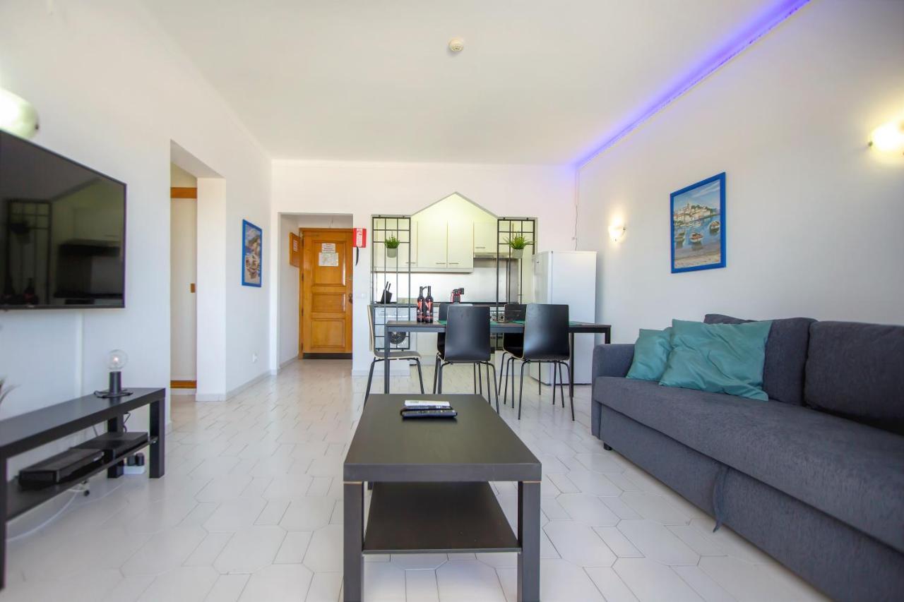 Sea View Apartment - 3 Swimming Pool & Fitness Albufeira Buitenkant foto