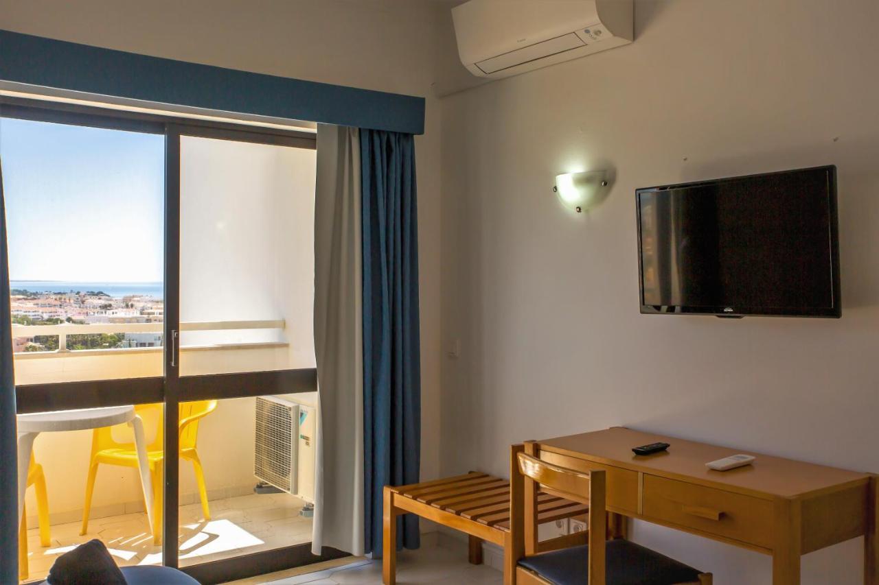Sea View Apartment - 3 Swimming Pool & Fitness Albufeira Buitenkant foto