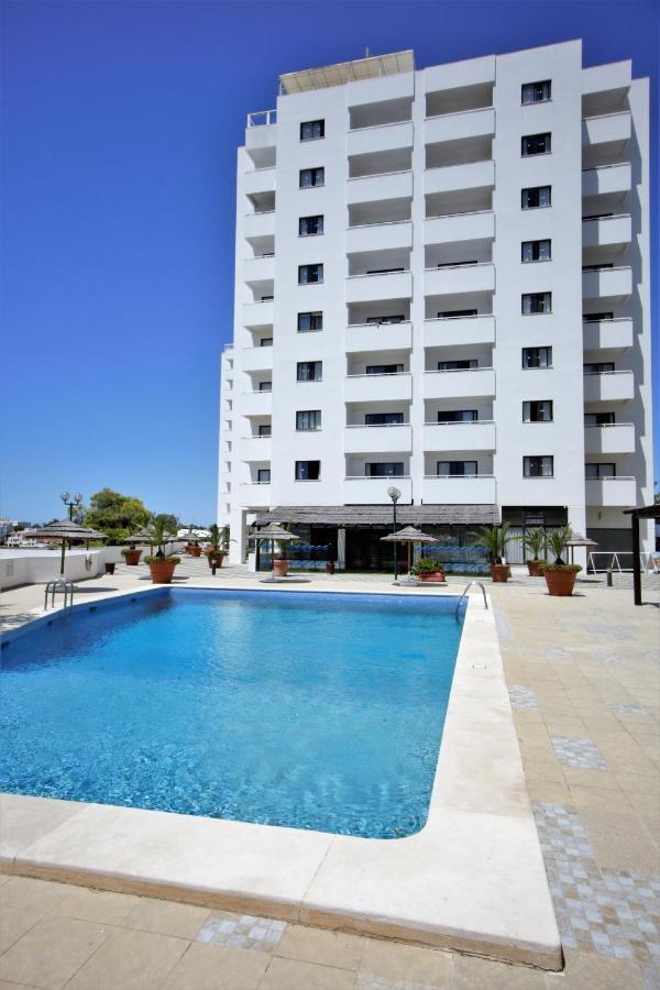 Sea View Apartment - 3 Swimming Pool & Fitness Albufeira Buitenkant foto