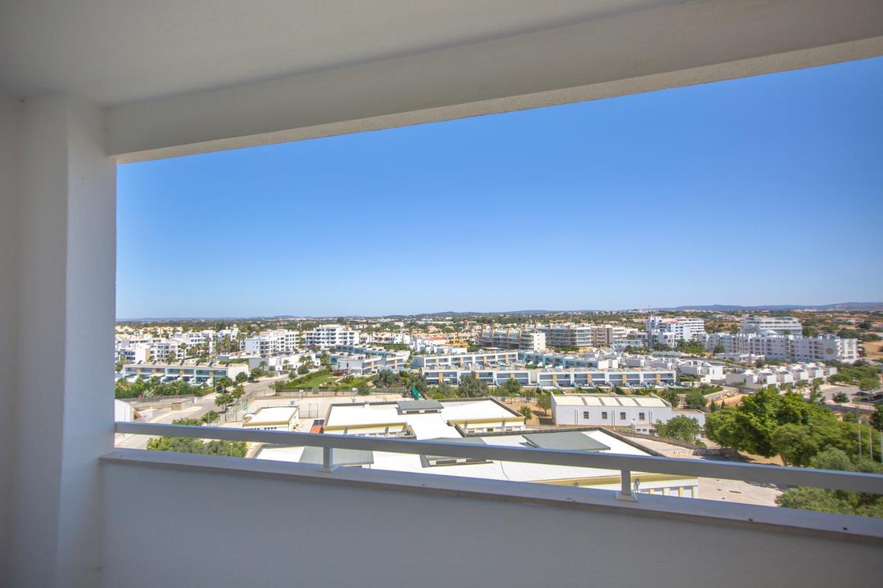 Sea View Apartment - 3 Swimming Pool & Fitness Albufeira Buitenkant foto