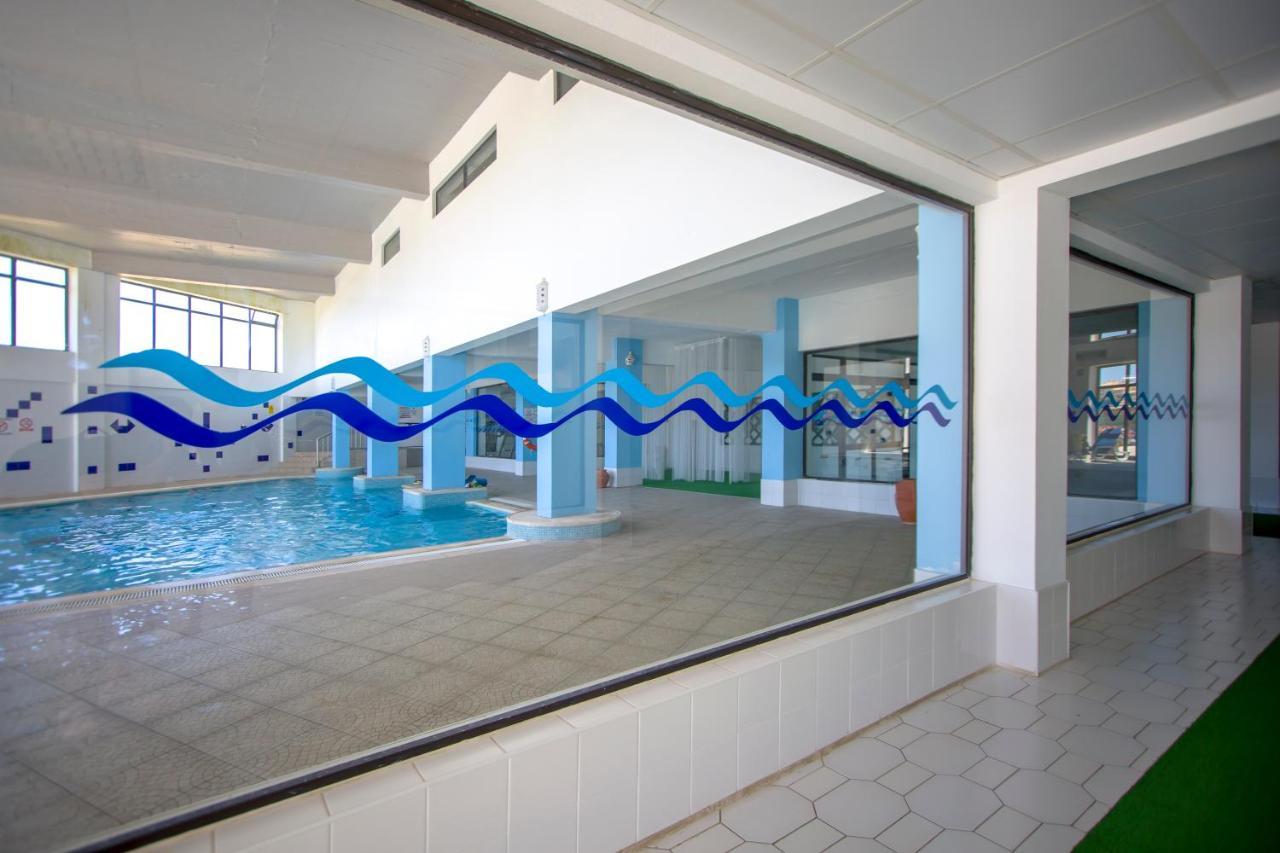 Sea View Apartment - 3 Swimming Pool & Fitness Albufeira Buitenkant foto