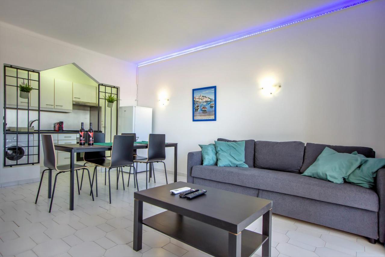 Sea View Apartment - 3 Swimming Pool & Fitness Albufeira Buitenkant foto